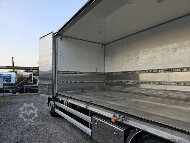 LKW mit Kofferaufbau Volvo FL280 18 Tons Full side Opening Hebebühn