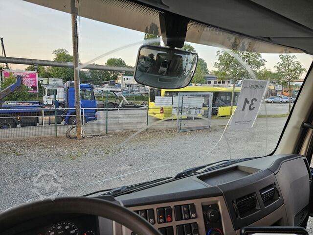 LKW mit Kofferaufbau Volvo FL280 18 Tons Full side Opening Hebebühn