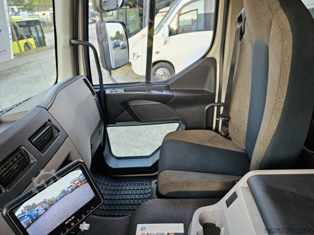 LKW mit Kofferaufbau Volvo FL280 18 Tons Full side Opening Hebebühn