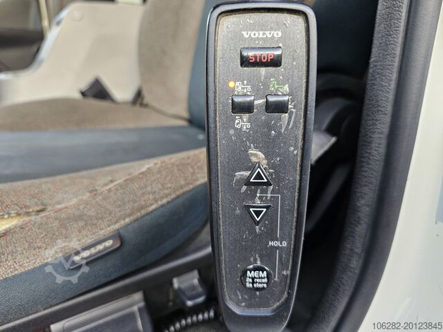 LKW mit Kofferaufbau Volvo FL280 18 Tons Full side Opening Hebebühn