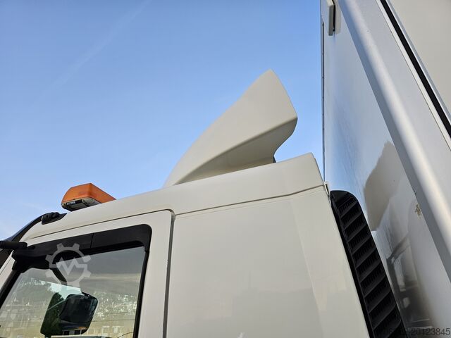 LKW mit Kofferaufbau Volvo FL280 18 Tons Full side Opening Hebebühn