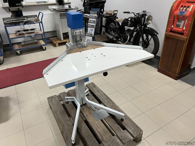 Corner cutter for hardcovers Samed Innovazioni MM 1 Corner cutter for hardcovers