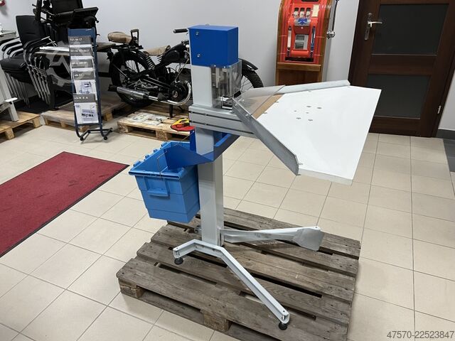 Corner cutter for hardcovers Samed Innovazioni MM 1 Corner cutter for hardcovers