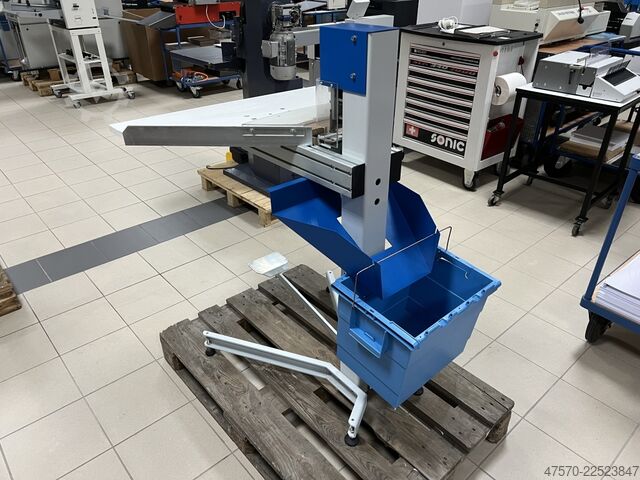 Corner cutter for hardcovers Samed Innovazioni MM 1 Corner cutter for hardcovers