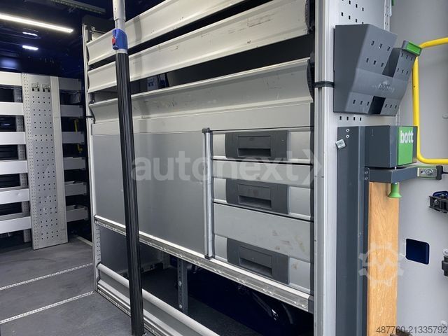 Panel van VOLKSWAGEN Crafter 35 Aut. 4MOTION *WERKSTATT* LED+KAMERA+N