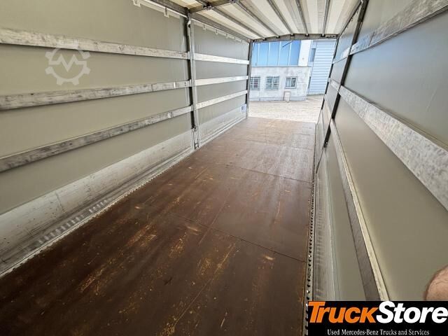 LKW mit Pritsche & Plane  Atego 1530L CURTAINSIDER Curtainsider
