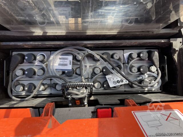 High Lift stacker Toyota SWE 120 L