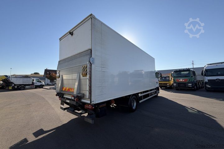 Box truck MAN TGM 15.290 4x2 Koffer/HB / Swiss-Vehicle