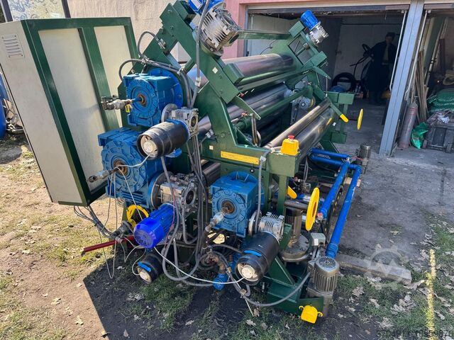 Four-roll calender in Z configuration  