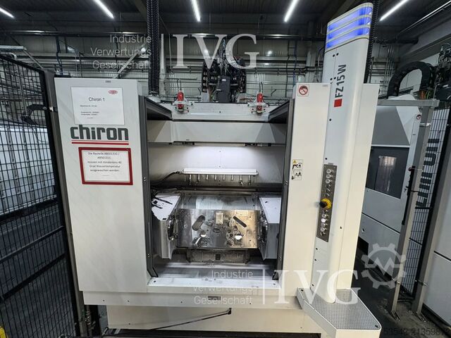 Vertical CNC machining center with workpiece changer CHIRON FZ 15 W