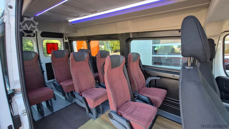 Kleinbus Opel Movano Mobility Airline Boden Rolli