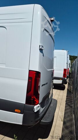 Kastenwagen hoch MERCEDES-BENZ Sprinter III Kasten  519 CDI RWD 4x 4 Allrad