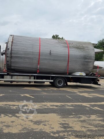 Storage tank 32000l Insulated stainless steel tank with a side-mount propeller agitator