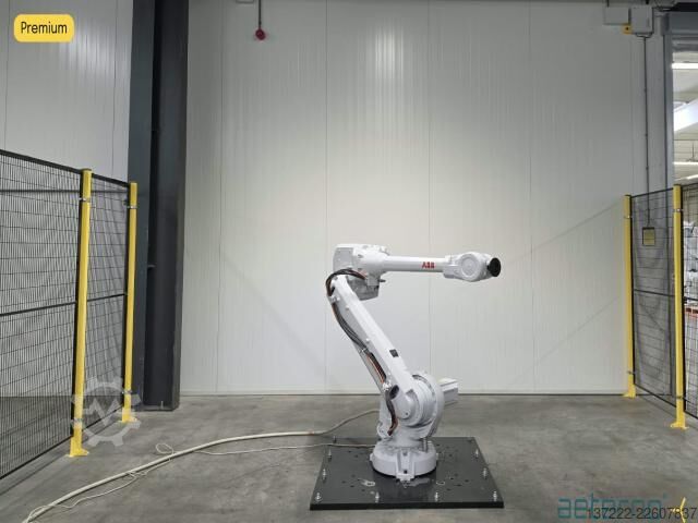 Refurbished Robot with 1 year warranty ABB IRB 4600-40/2.55