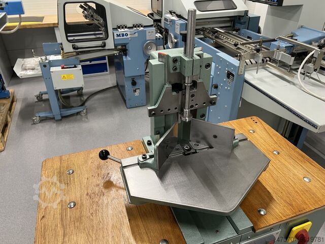 Automatischer Eckenschneider Beier UER M