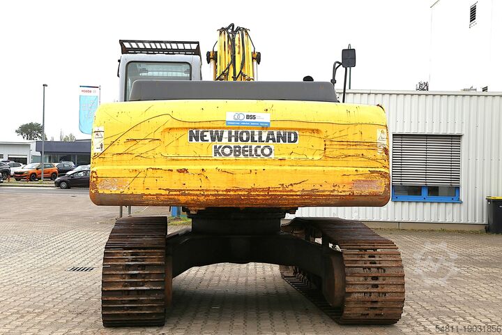 Kettenbagger Kobelco/NEW-Holland E305