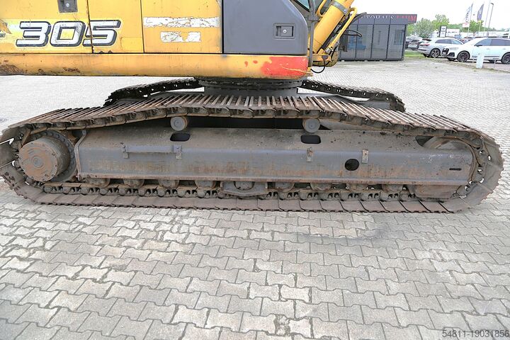 Kettenbagger Kobelco/NEW-Holland E305