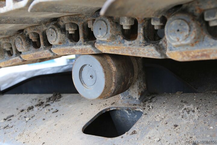 Kettenbagger Kobelco/NEW-Holland E305