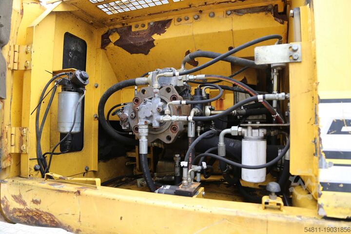 Crawler excavators Kobelco/NEW-Holland E305