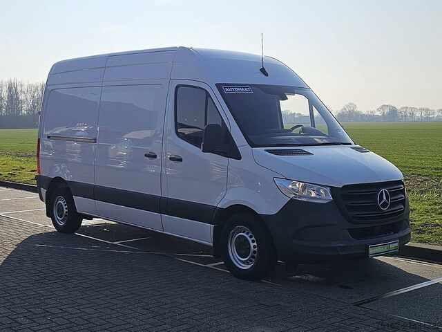High-roof van MERCEDES-BENZ SPRINTER 315 L2H2 Mbux Automaat!