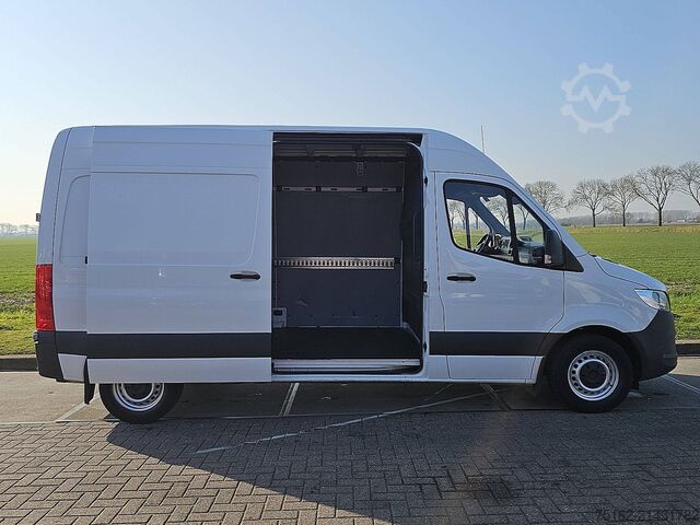 High-roof van MERCEDES-BENZ SPRINTER 315 L2H2 Mbux Automaat!