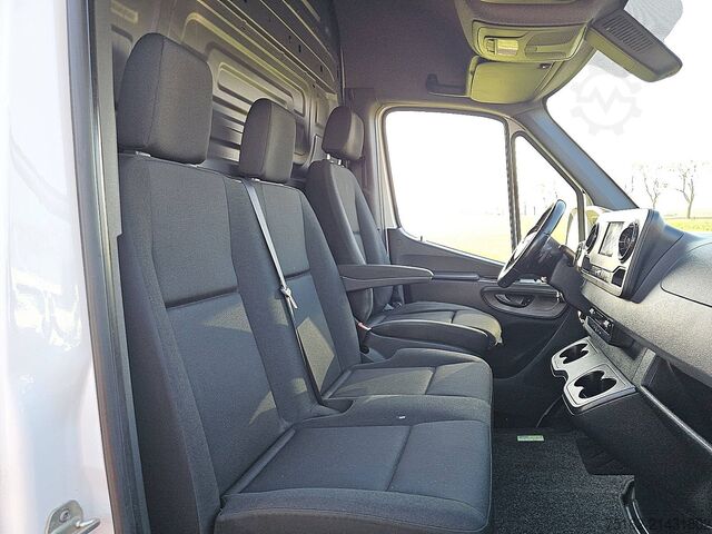 High-roof van MERCEDES-BENZ SPRINTER 315 CDI AUT. L2H2 LED