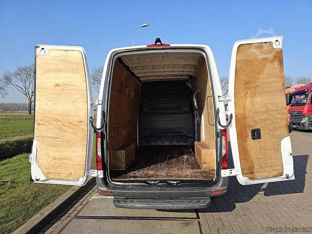 High-roof van MERCEDES-BENZ SPRINTER 315 CDI AUT. L2H2  LED