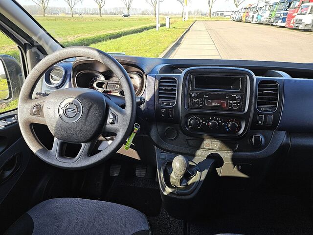 Passenger transportation OPEL VIVARO 1.6 L1 Combi 9p Airco