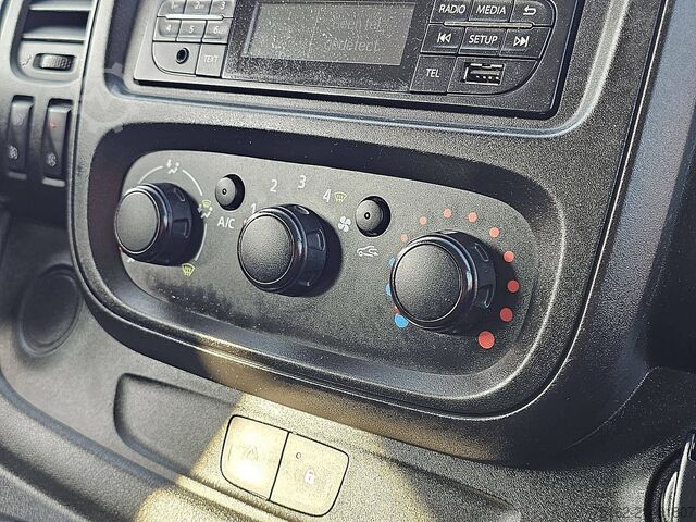 Passenger transportation OPEL VIVARO 1.6 L1 Combi 9p Airco