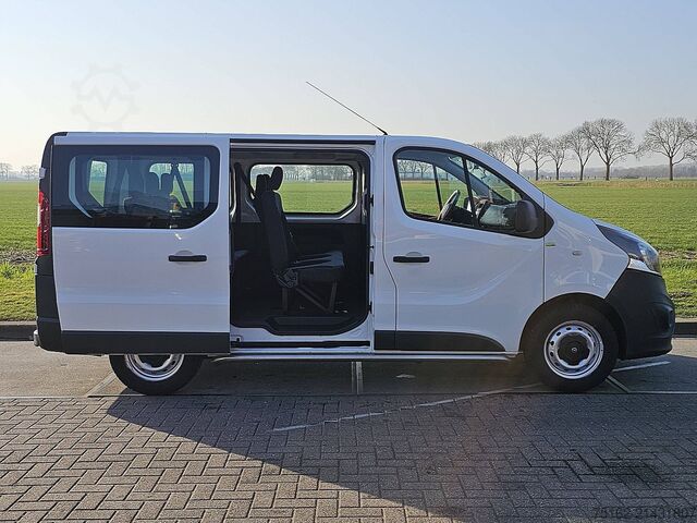 Passenger transportation OPEL VIVARO 1.6 L1 Combi 9p Airco