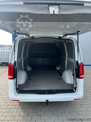 Panel van MERCEDES-BENZ Vito 114 LANG 9G-TR. KLIMA NAVI KAMERA LED AHK