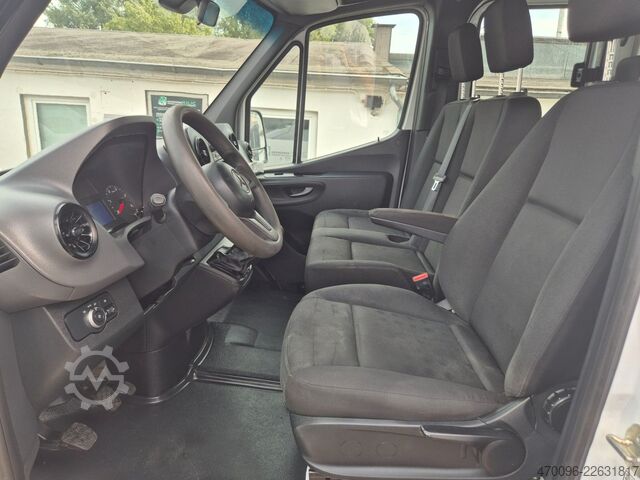 Pick-up van MERCEDES-BENZ Sprinter Pritsche DoKa/315*AHK-2800KG*7-Sitze*