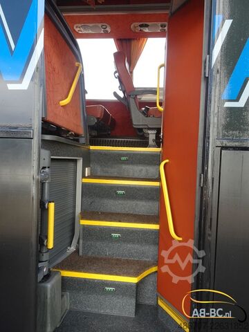 Reisebus VAN HOOL T917 Acron, 63 Sitze