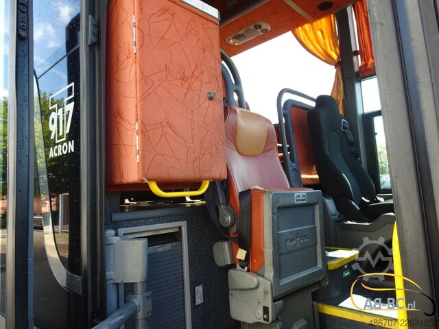 Reisebus VAN HOOL T917 Acron, 63 Sitze