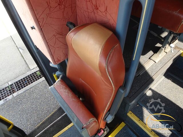 Reisebus VAN HOOL T917 Acron, 63 Sitze