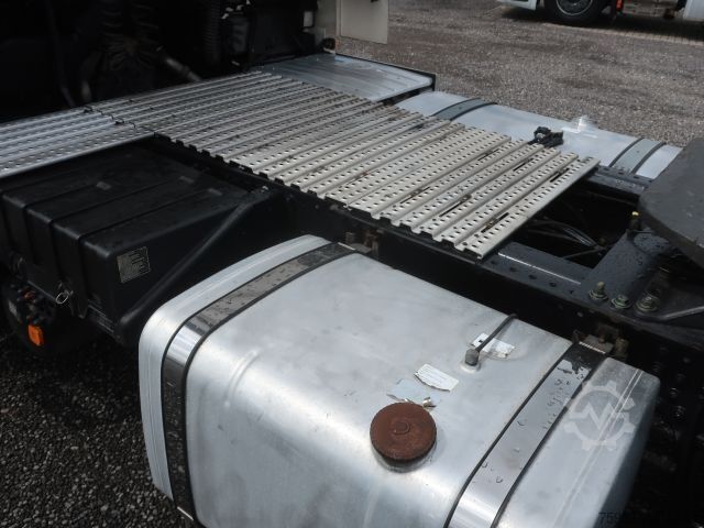 Standard tractor unit MAN 18.500 BLS TGX Intarder XXL Navi PTO ADR