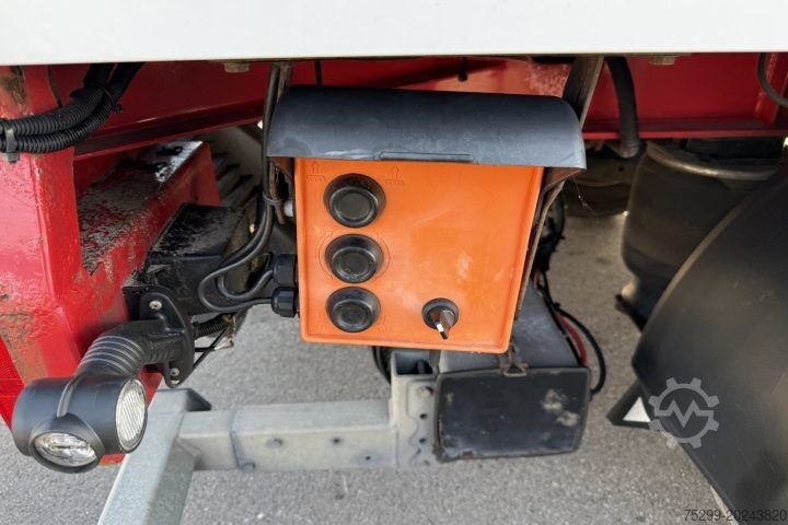 Box trailer Schwarzmüller PA2/E Koffer mit HB / Swiss-Vehicle