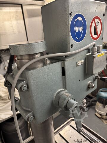 Strands S68 column drilling machine Strands S68