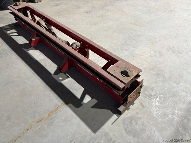 Low loader semitrailer sonstige Ausgleichsbock für gekröpften Tieflader