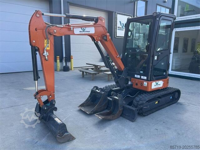 Mini excavator Hitachi ZX26U-6 (9989)