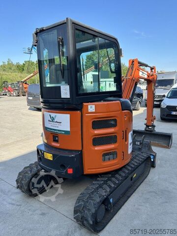 Mini excavator Hitachi ZX26U-6 (9989)