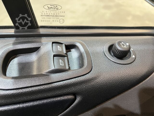 Panel van Ford Transit Custom 300 2.0 TDCI L1H1 Trend 130 PK A...