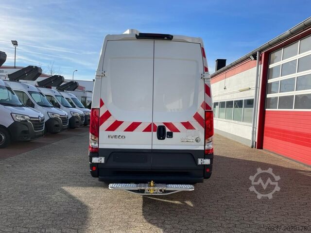 Box van Iveco Daily 35S14 Werkstattwagen Kastenwagen