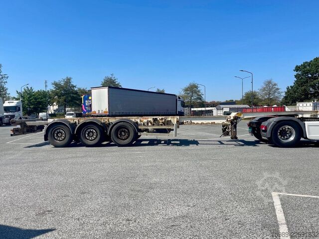 Containertransport Fruehauf 3 Axles 1x45ft, 1x30ft, 1x40ft, 2x20ft  extanda...