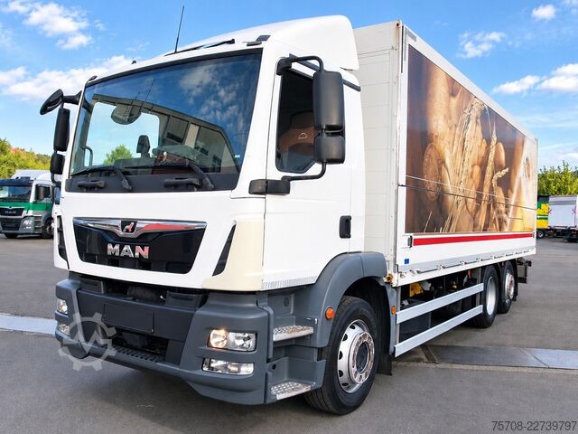 LKW mit Kofferaufbau MAN 26.320 TGM*7,3m Schwenwkand*LBW*2x AHK*LIft/Lenk