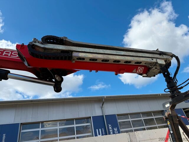 Flatbed truck MAN TGX 26.470 Euro 6 Abrollkipper mit Ladekran