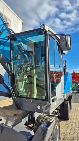 Material handler FUCHS MHL340 F (generator)