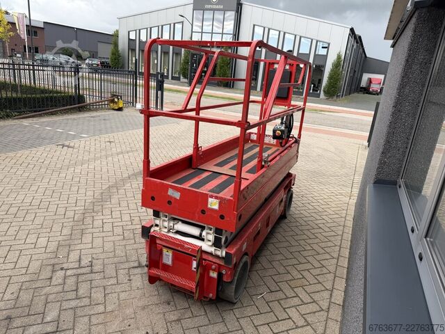 Haulotte Scissor Lift Haulotte Compact 8, 8m working height, 225 operating hours, year 2013 HAULOTTE Compact 8 8M werkhoogte 225uur / 2013