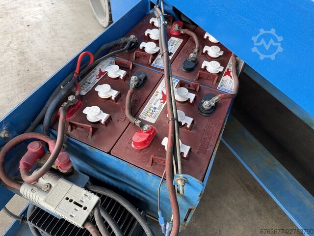 Genie GS-2032 scissor lift, year 2006, 1,200 hours, 8m working height, scissor aerial work platform. GENIE GS-2032 schaarlift schaar hoogwerker 2006 / 1200uur 8mtr werkhoogte