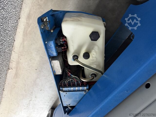 Genie GS-2032 scissor lift, year 2006, 1,200 hours, 8m working height, scissor aerial work platform. GENIE GS-2032 schaarlift schaar hoogwerker 2006 / 1200uur 8mtr werkhoogte